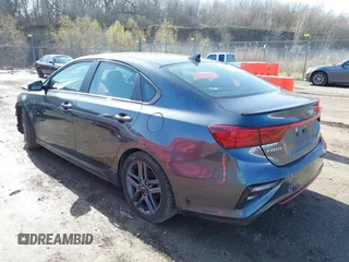 2020 Kia Forte GT-Line with VIN 3KPF34AD0LE256192, listed as a IAAI auction lot 39151103 with 188,545 mi miles. Bid and sale history available at carsss.com. Image 3.