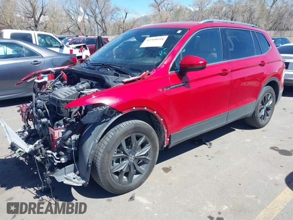 2024 Volkswagen Tiguan SE with VIN 3VV2B7AXXRM096755, listed as a IAAI auction lot 41968698 with 20,909 mi miles and . Bid and sale history available at DreamBid. Image 18.