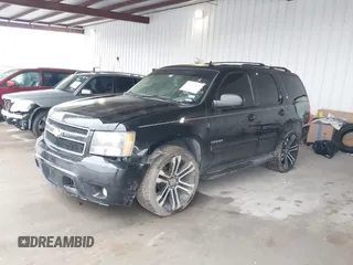 2014 Chevrolet Tahoe LT z VIN 1GNSCBE01ER190342, wystawiony jako IAAI lot #41578109 z przebiegiem 204 781 mil mil oraz . Historia ofert i sprzedaży dostępna na DreamBid. Obrazek 17.