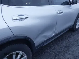 2019 Nissan Rogue SV with VIN KNMAT2MV2KP519056, listed as a IAAI auction lot 41236014 with 113,031 mi miles. Bid and sale history available at carsss.com. Image 19.