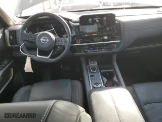 2022 Nissan Pathfinder Platinum with VIN 5N1DR3DK3NC204748, listed as a Copart auction lot 42362945 with 38,637 mi miles and Salvage Title. Bid and sale history available at carsss.com. Image 8.