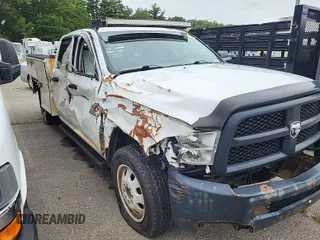 2017 Ram 2500 Tradesman z VIN 3C6UR5HJXHG647375, wystawiony jako IAAI lot #42608451 z przebiegiem 162 998 mil mil oraz . Historia ofert i sprzedaży dostępna na DreamBid. Obrazek 15.