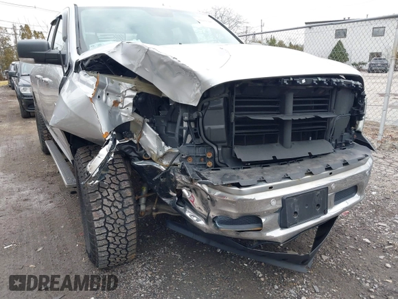 2015 Ram 1500 Big Horn z VIN 1C6RR7GT1FS537244, wystawiony jako IAAI lot #41283487 z przebiegiem 104 713 mil mil oraz . Historia ofert i sprzedaży dostępna na DreamBid. Obrazek 6.