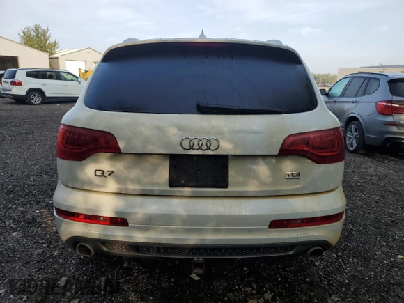 2013 Audi Q7 3.0L TDI Vorsprung Edition with VIN WA1WMCFE8DD003286, listed as a Copart auction lot 71130934 with 327,078 mi miles and Non Repairable. Bid and sale history available at carsss.com. Image 6.