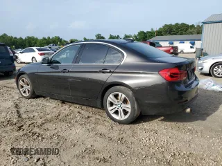 2018 BMW 3 Series 330i xDrive with VIN WBA8D9G55JNU71401, listed as a Copart auction lot 60206935 with Not provided miles and Clean title. Bid and sale history available at DreamBid. Image 2.