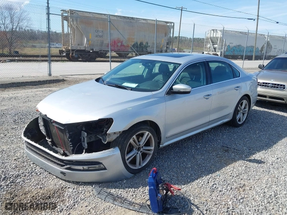 2013 Volkswagen Passat SEL Premium with VIN 1VWCM7A37DC024252, listed as a IAAI auction lot 41944978 with 168,616 mi miles. Bid and sale history available at carsss.com. Image 2.