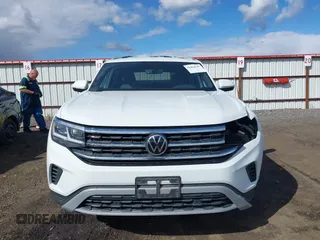 2022 Volkswagen Atlas SE with VIN 1V2HE2CA8NC224402, listed as a IAAI auction lot 41964747 with 50,233 mi miles and . Bid and sale history available at DreamBid. Image 13.
