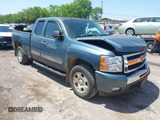 2011 Chevrolet Silverado 1500 LT with VIN 1GCRCSE05BZ202981, listed as a IAAI auction lot 42136318 with 106,277 mi miles and . Bid and sale history available at DreamBid. Image 1.