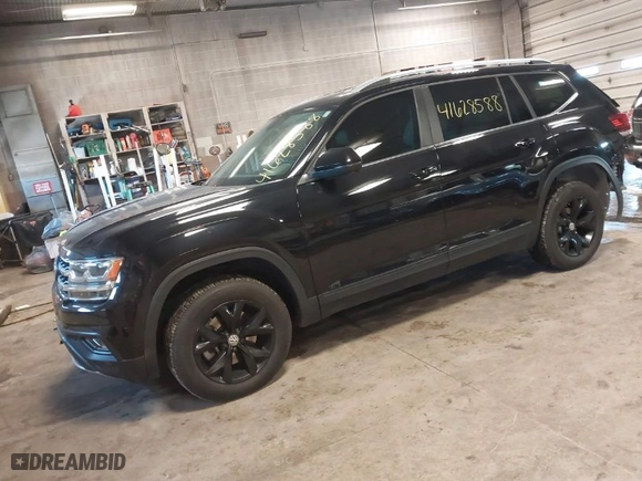 2019 Volkswagen Atlas 3.6L V6 SE with VIN 1V2LR2CAXKC599542, listed as a IAAI auction lot 41628588 with 59,377 mi miles. Bid and sale history available at carsss.com. Image 2.