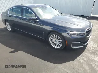 2022 BMW 7 Series 740i with VIN WBA7T2C08NCH20648, listed as a Copart auction lot 63519843 with 44,758 mi miles. Bid and sale history available at carsss.com. Image 4.