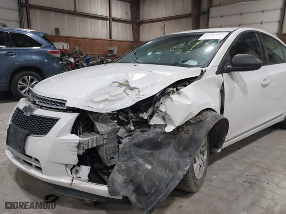 2014 Chevrolet Cruze LS with VIN 1G1PA5SG5E7207414, listed as a IAAI auction lot 41767277 with 220,195 mi miles. Bid and sale history available at carsss.com. Image 12.