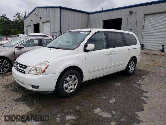 2006 Kia Sedona LX with VIN KNDMB233466022537, listed as a Copart auction lot 71130354 with 215,997 mi miles and Salvage Title. Bid and sale history available at carsss.com. Image 1.