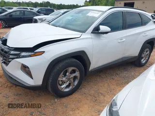 2024 Hyundai Tucson SEL with VIN 5NMJBCDE0RH301466, listed as a IAAI auction lot 42010181 with 8,221 mi miles. Bid and sale history available at carsss.com. Image 2.