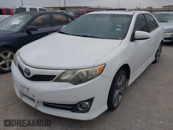 2014 Toyota Camry L with VIN 4T1BF1FK1EU851712, listed as a IAAI auction lot 41940311 with 158,097 mi miles. Bid and sale history available at carsss.com. Image 17.
