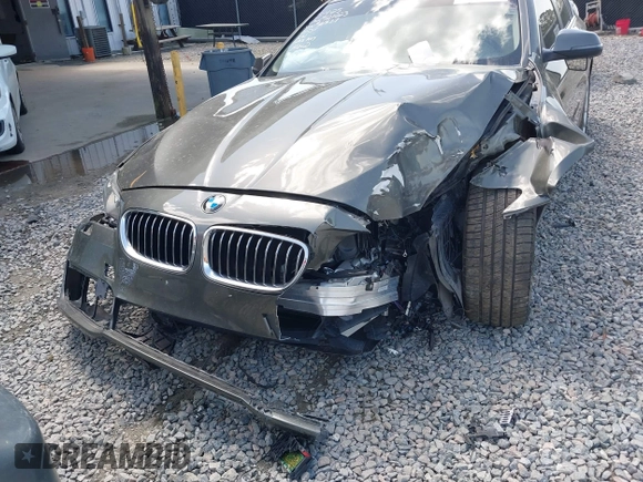 2014 BMW 5 Series 535i with VIN WBA5B1C53ED476527, listed as a IAAI auction lot 41827504 with Not Provided miles. Bid and sale history available at carsss.com. Image 12.
