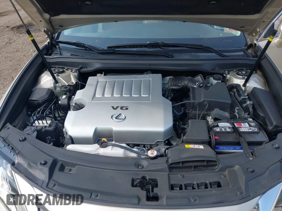 2018 Lexus ES with VIN 58ABK1GG0JU111819, listed as a IAAI auction lot 40320555 with 32,194 mi miles. Bid and sale history available at carsss.com. Image 10.
