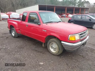 1997 Ford Ranger XL with VIN 1FTCR14A1VPA56362, listed as a IAAI auction lot 41572393 with 147,073 mi miles. Bid and sale history available at carsss.com. Image 1.