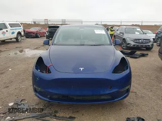 2023 Tesla Model Y Long Range with VIN 7SAYGDEE4PA064743, listed as a IAAI auction lot 41523760 with 41,113 mi miles. Bid and sale history available at carsss.com. Image 12.