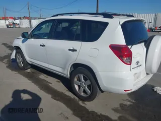 2007 Toyota RAV4 with VIN JTMZK33V275007345, listed as a IAAI auction lot 41818595 with 170,070 mi miles. Bid and sale history available at carsss.com. Image 3.