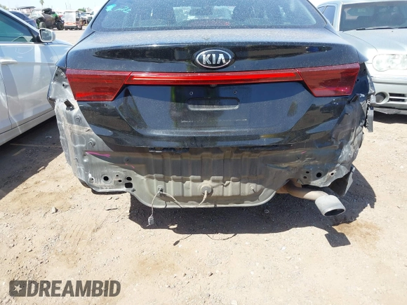 2021 Kia Forte LXS z VIN 3KPF24AD2ME338591, wystawiony jako IAAI lot #42231929 z przebiegiem 86 008 mil mil oraz . Historia ofert i sprzedaży dostępna na DreamBid. Obrazek 6.