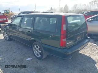 1998 Volvo V70 GLT with VIN YV1LW5675W2420633, listed as a IAAI auction lot 42117111 with 92,644 mi miles and . Bid and sale history available at DreamBid. Image 3.