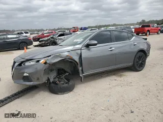 2020 Nissan Altima 2.5 S with VIN 1N4BL4BV7LC117647, listed as a Copart auction lot 48410185 with 71,787 mi miles and Salvage Title. Bid and sale history available at carsss.com. Image 1.