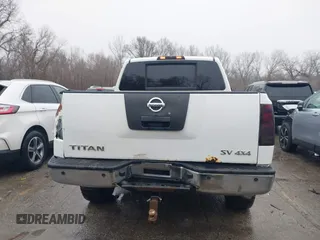 2011 Nissan Titan SL with VIN 1N6AA0EC8BN317497, listed as a IAAI auction lot 41443597 with 202,622 mi miles. Bid and sale history available at carsss.com. Image 17.
