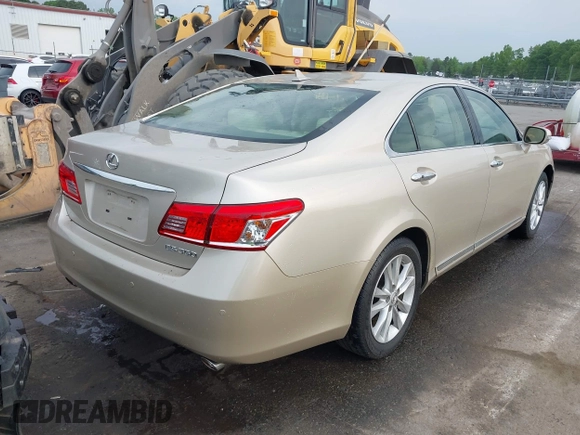 2011 Lexus ES with VIN JTHBK1EG3B2464159, listed as a IAAI auction lot 42040651 with 162,261 mi miles. Bid and sale history available at carsss.com. Image 4.