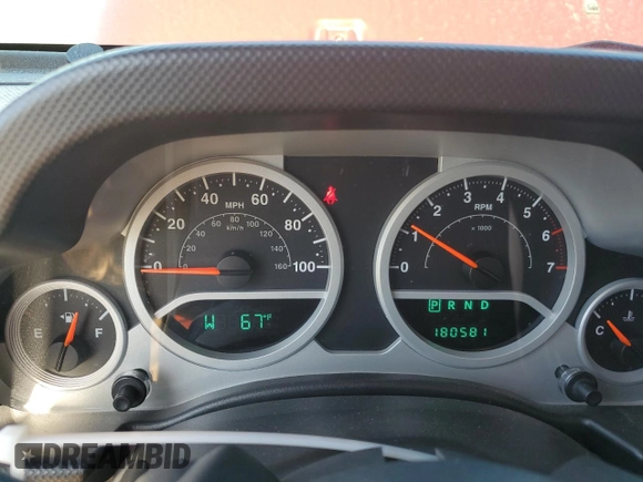 2008 Jeep Wrangler Unlimited Sahara with VIN 1J4GA59168L534967, listed as a Copart auction lot 54894635 with 180,581 mi miles and Salvage title. Bid and sale history available at DreamBid. Image 9.