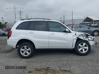 2005 Toyota RAV4 with VIN JTEGD20V750057938, listed as a IAAI auction lot 41894571 with 158,589 mi miles. Bid and sale history available at carsss.com. Image 12.