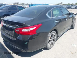 2016 Nissan Altima S z VIN 1N4AL3AP9GC175452, wystawiony jako IAAI lot #41979938 z przebiegiem 145 950 mil mil oraz . Historia ofert i sprzedaży dostępna na DreamBid. Obrazek 4.