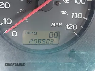 2002 Subaru Legacy Outback with VIN 4S3BH665827631841, listed as a IAAI auction lot 42649083 with 208,903 mi miles and . Bid and sale history available at DreamBid. Image 12.