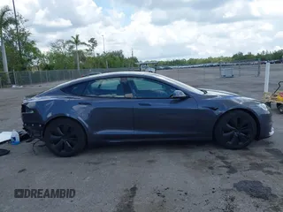 2023 Tesla Model S с VIN 5YJSA1E59PF502274, выставлен на аукционе IAAI как лот 42171490 с пробегом 45 582 миль миль и . История ставок и продаж доступна на DreamBid. Изображение 13.