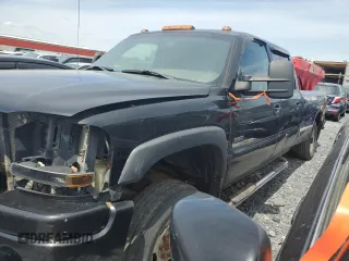 2006 GMC Sierra 2500HD SL with VIN 1GTHK23D86F247666, listed as a Copart auction lot 50145865 with Not provided miles and Salvage title. Bid and sale history available at DreamBid. Image 1.