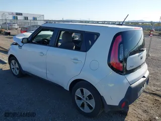 2015 Kia Soul with VIN KNDJN2A24F7181251, listed as a IAAI auction lot 41988230 with 128,894 mi miles. Bid and sale history available at carsss.com. Image 3.