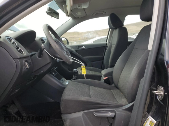 2012 Volkswagen Tiguan SE with VIN WVGAV7AX1CW565624, listed as a Copart auction lot 50665385 with 83,415 mi miles and Clean Title. Bid and sale history available at DreamBid. Image 7.