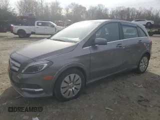 2014 Mercedes-Benz B with VIN WDDVP9AB4EJ003352, listed as a Copart auction lot 82856804 with 88,533 mi miles and Clean Title. Bid and sale history available at carsss.com. Image 1.