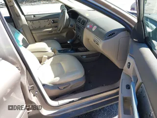 2002 Ford Taurus SES Standard with VIN 1FAFP55S72A256247, listed as a IAAI auction lot 41584035 with 194,270 mi miles. Bid and sale history available at carsss.com. Image 5.