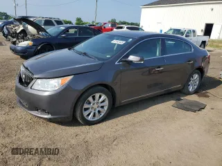 2013 Buick LaCrosse Leather z VIN 1G4GC5ERXDF272029, wystawiony jako Copart lot #61142445 z przebiegiem 145 645 mil mil oraz Czysty tytuł • Clean title. Historia ofert i sprzedaży dostępna na DreamBid. Obrazek 1.