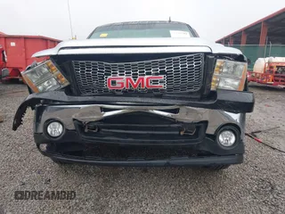 2010 GMC Sierra 1500 with VIN 1GTSCWE01AZ202838, listed as a IAAI auction lot 41516702 with 173,647 mi miles and . Bid and sale history available at DreamBid. Image 12.