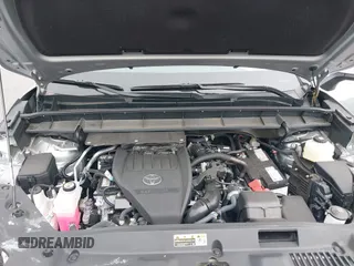 2024 Toyota Highlander LE with VIN 5TDKDRBH6RS532755, listed as a IAAI auction lot 42368462 with 8,337 mi miles and . Bid and sale history available at DreamBid. Image 10.