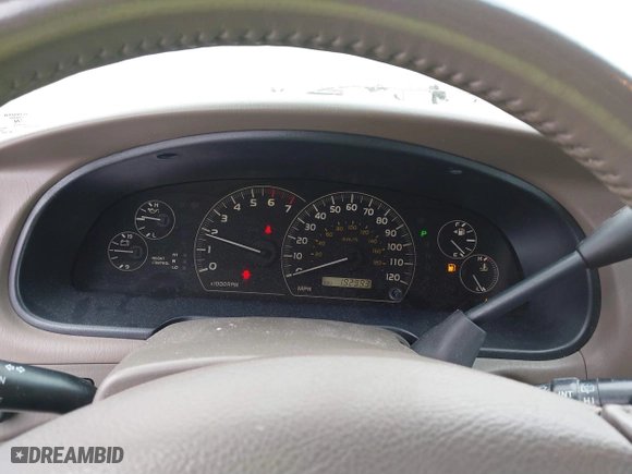 2006 Toyota Sequoia Limited with VIN 5TDBT48A06S275930, listed as a IAAI auction lot 41565423 with 192,993 mi miles. Bid and sale history available at carsss.com. Image 7.