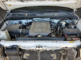 2008 Toyota Tundra z VIN 5TFDV54158X069353, wystawiony jako Copart lot #56985555 z przebiegiem 235 510 mil mil oraz Szkoda całkowita • Salvage title. Historia ofert i sprzedaży dostępna na DreamBid. Obrazek 11.