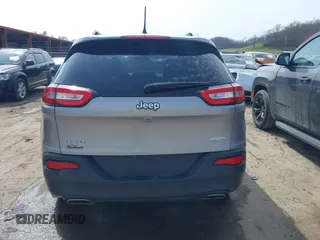 2018 Jeep Cherokee Latitude Tech Connect with VIN 1C4PJMCX7JD549572, listed as a IAAI auction lot 41932602 with 134,025 mi miles and . Bid and sale history available at DreamBid. Image 16.