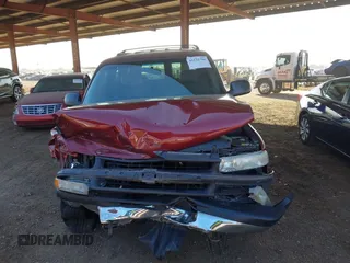 2001 Chevrolet Tahoe Special Service with VIN 1GNEK13V41J280036, listed as a IAAI auction lot 41232795 with 179,623 mi miles. Bid and sale history available at carsss.com. Image 12.