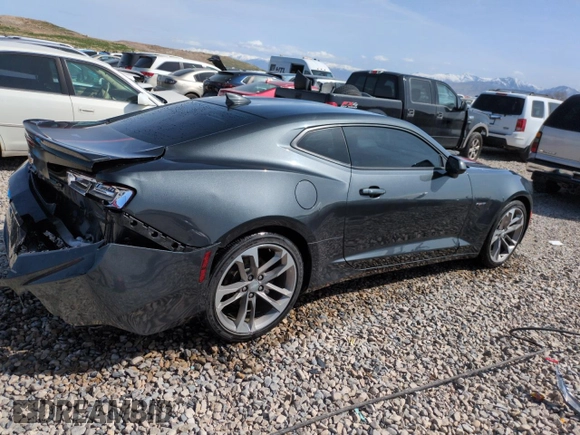 2017 Chevrolet Camaro 2LT z VIN 1G1FC1RS4H0110131, wystawiony jako Copart lot #52154175 z przebiegiem 95 384 mil mil oraz Szkoda całkowita • Salvage title. Historia ofert i sprzedaży dostępna na DreamBid. Obrazek 3.