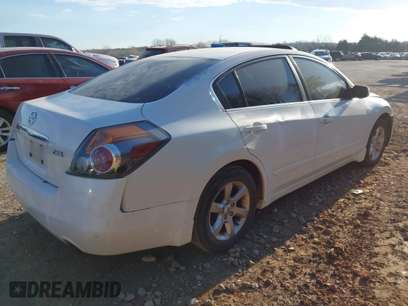 2008 Nissan Altima 2.5 S with VIN 1N4AL21E08N407922, listed as a IAAI auction lot 41889923 with 284,414 mi miles. Bid and sale history available at carsss.com. Image 4.