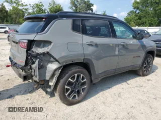 2020 Jeep Compass Trailhawk z VIN 3C4NJDDB4LT106769, wystawiony jako Copart lot #63082475 z przebiegiem 82 390 mil mil oraz Szkoda całkowita • Salvage title. Historia ofert i sprzedaży dostępna na DreamBid. Obrazek 3.