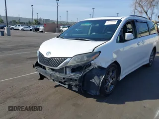2015 Toyota Sienna SE with VIN 5TDXK3DC6FS627578, listed as a IAAI auction lot 41568684 with 124,138 mi miles and . Bid and sale history available at DreamBid. Image 6.