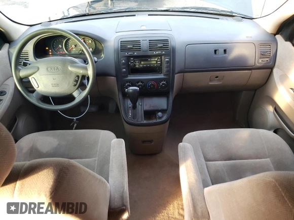 2003 Kia Sedona LX with VIN KNDUP131636359281, listed as a Copart auction lot 81978154 with 180,813 mi miles and Salvage Title. Bid and sale history available at carsss.com. Image 8.